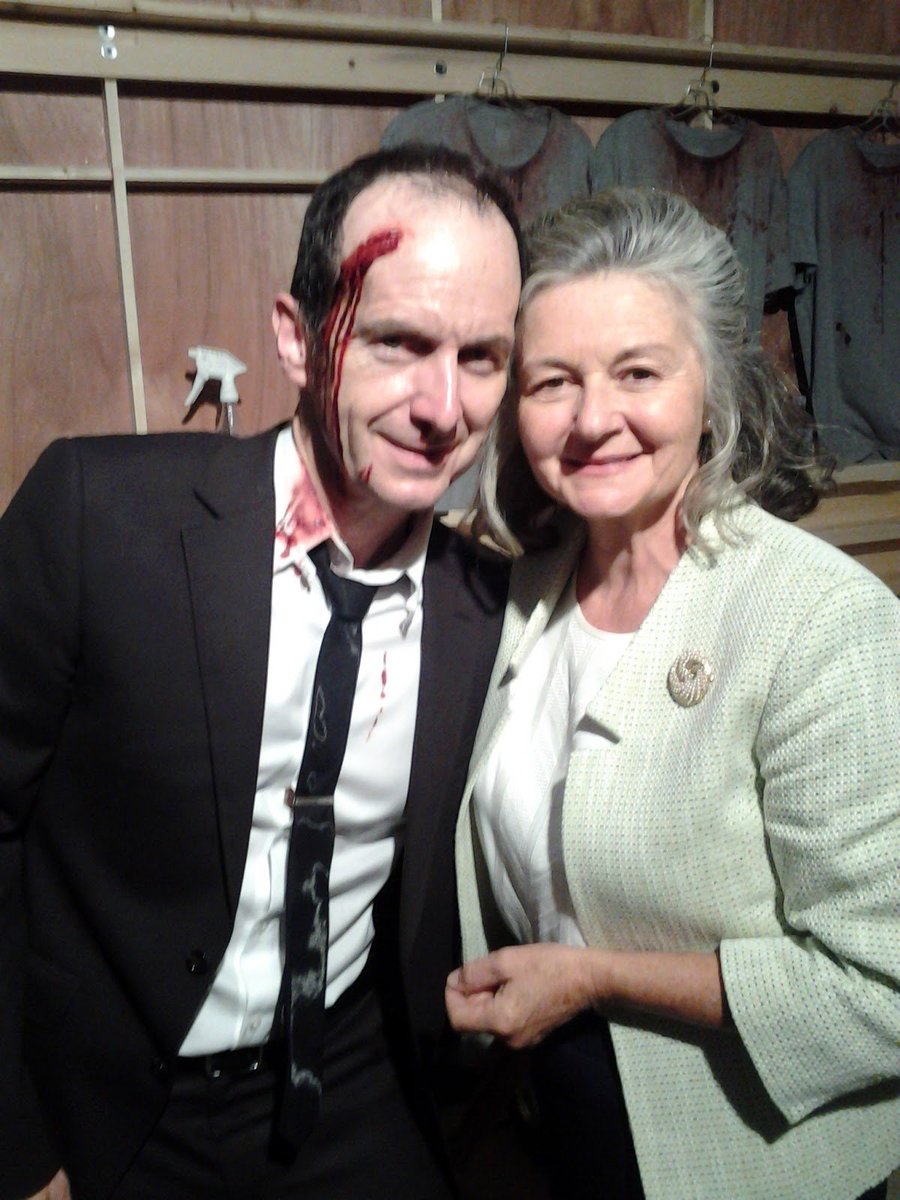 #FlashBackFriday @denisohare guest starred in the #Cinemax series #Banshee He played an agent in 'A Fixer of Sorts' He came to town looking for a suspect, he got jumped & beat up, then saved by the suspect @antonystarr #RebeccaKoon 2015