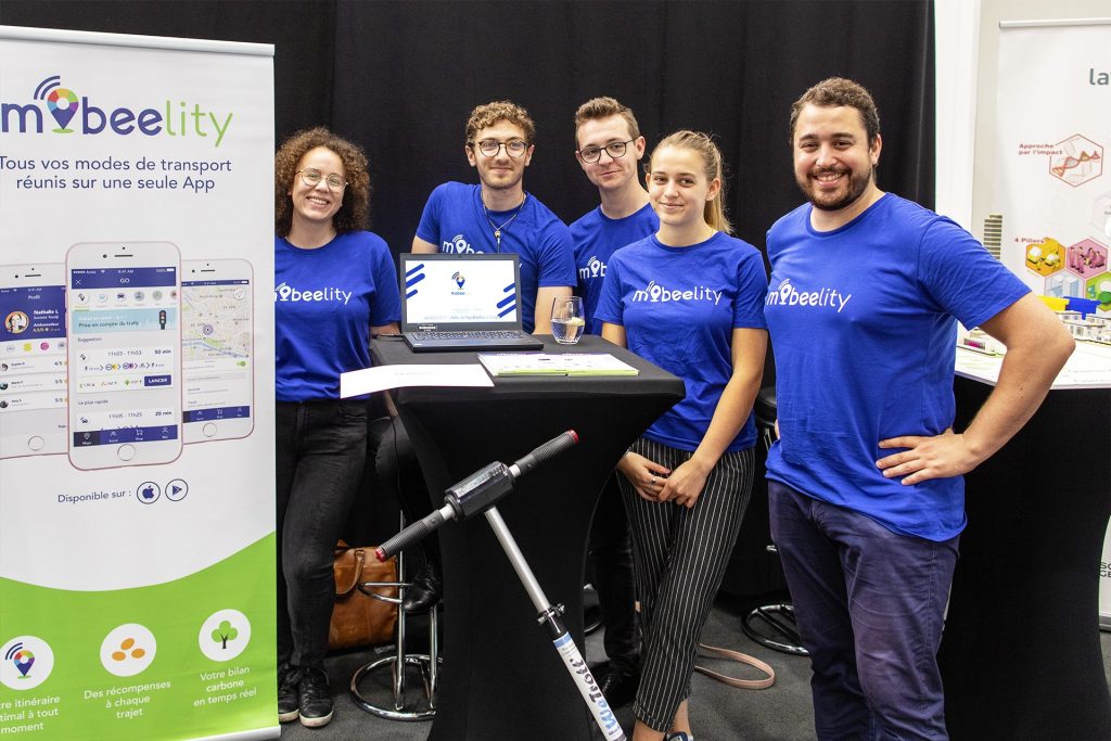 greenriders_fr's tweet photo. Merci à toue l'#equipe @MobeelityApp pour vos sourires et professionnalisme #SommetGParis @ParisLaDefense #grandearche @LaTribune #Mobility #SmartMobility #startup #innovation https://t.co/TnST9nuNjr