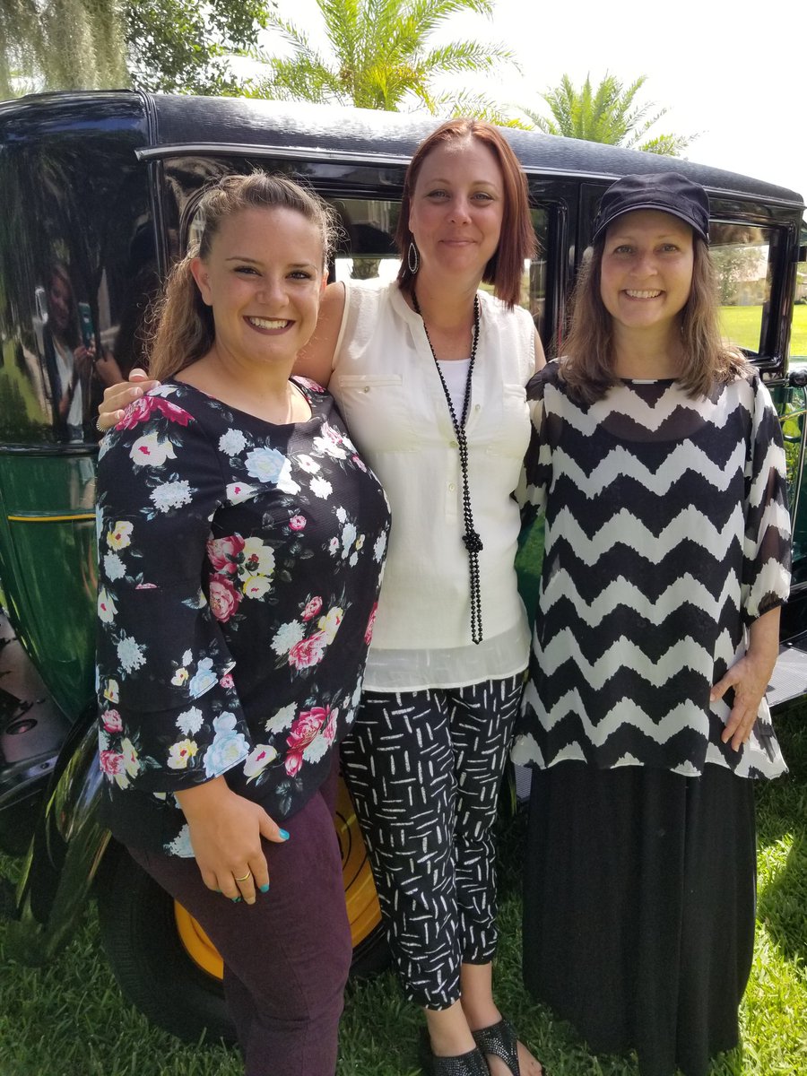 marla2383's tweet photo. #TTSI2019
Caffeinated Beach Bums
Great Tech Institute with Great People!! @Montalegre140 @JulieWalford6 https://t.co/JnmgRmqC0h