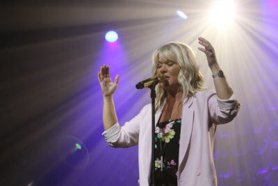 Midek's tweet photo. Amazing opening service at CHOG convention topped off with Natalie Grant singing How Great Thou Art. https://t.co/E3Qz2kIjka