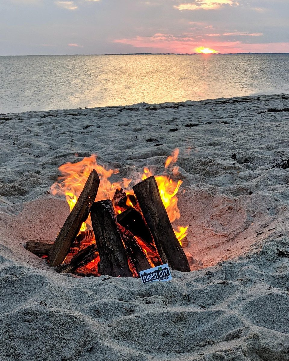 Double your summer fun with Double Dry Hopped Hazegiving IPA! More hops=more juicy flavor with a fresh, resinous edge.

ON TAP:
-John Beere Kolsch
-Good Sesh Session IPA
-EXP4 IPA
-Double Dry Hopped Hazegiving IPA
-Riddler IPA
-Blaubeere Sour Ale
-Brown Cow Chocolate Milk Stout