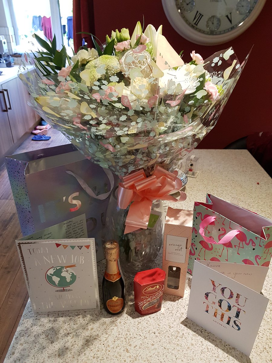 booth_lo's tweet photo. Thank you to the fab Harpurhey DN team that I have worked with and who have supported me over the last 9 months. Will miss you guys. #SPQ #districtnursing @Daniyellehill @higham_natalie @MackenzieAlez @bolton_of @mcrlco @LibbyPDM @AmandaMuzz https://t.co/Dk8iwZ692r
