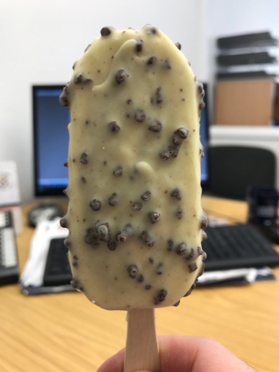 PDi_Insurance's tweet image. Friday afternoon treat in the office. #readyfortheweekend