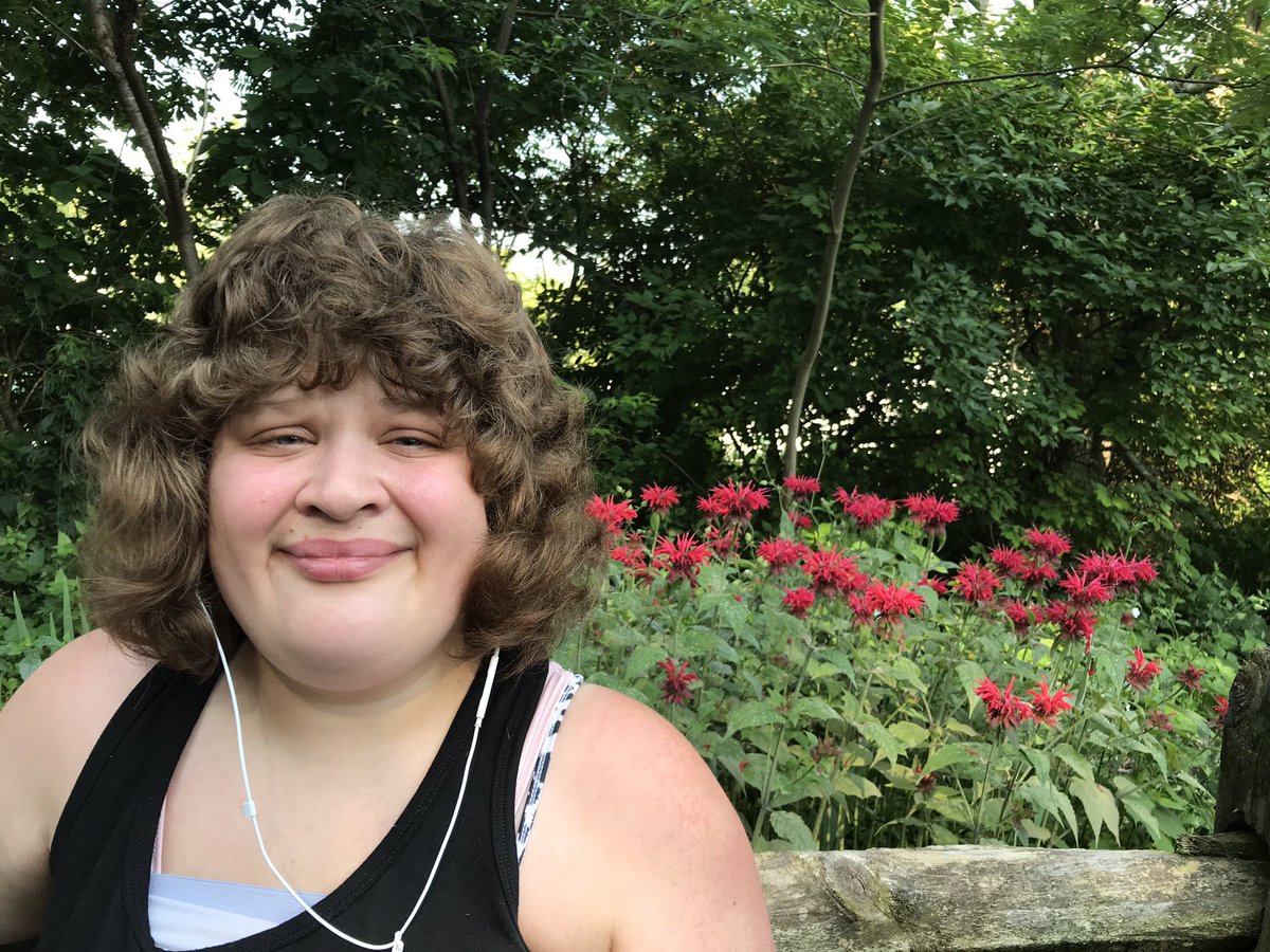 Stopping to enjoy the flowers on today’s hike 🥾🌸#berkstrailchallenge