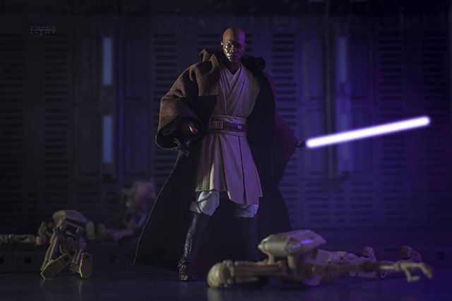 StarWarsTBS's tweet photo. W I N D U
(#TBSFF 📸 @force_of_light) 💥👌🏻💥 #masterwindu #windu #samuelljackson #partykiller #thispartyisover #macewindu #starwars #starwarstheblackseries #starwarsblackseries #blackseries6inch #starwars6inch #starwarstoys #lucasfilm #hasbro #toypic #… https://t.co/AvbKyojrTV https://t.co/lsvXSRYwUq