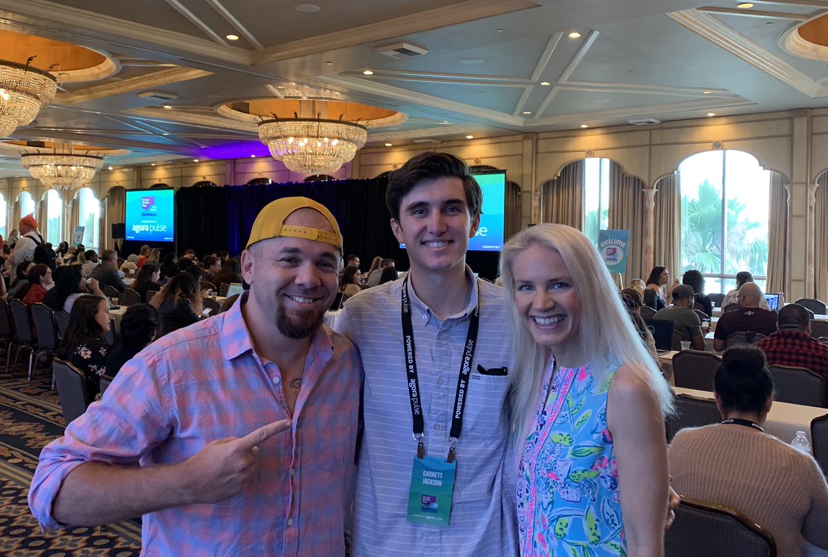 mitchjackson's tweet image. Let's get @SMDAYSD started! Shoutouts to @foundontack @Agorapulse @Nimble @CasualFridaysHQ @iSocialFanz @owenvideo @tylerjanderson #smdaysd #ugc