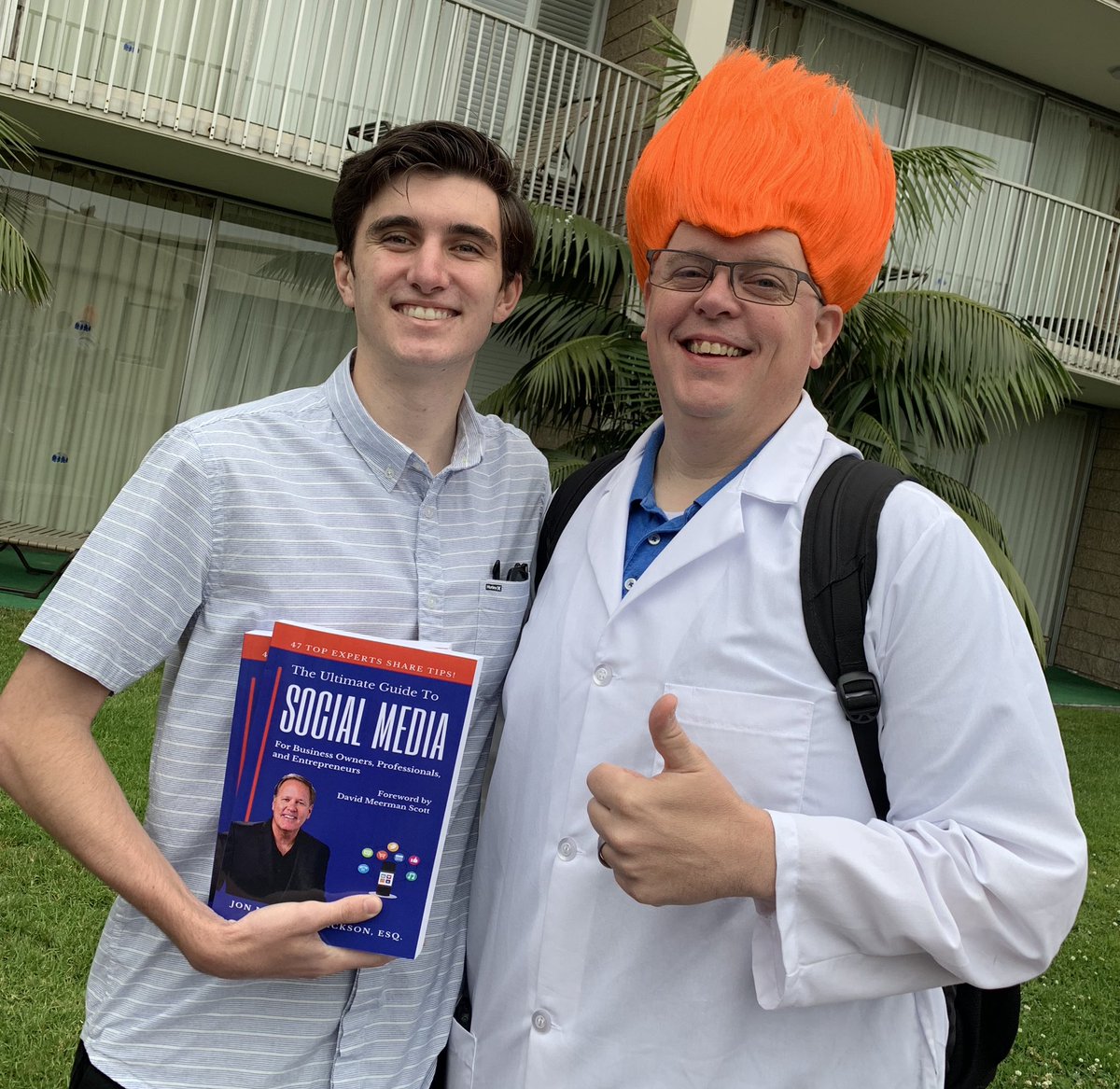 mitchjackson's tweet image. Let's get @SMDAYSD started! Shoutouts to @foundontack @Agorapulse @Nimble @CasualFridaysHQ @iSocialFanz @owenvideo @tylerjanderson #smdaysd #ugc