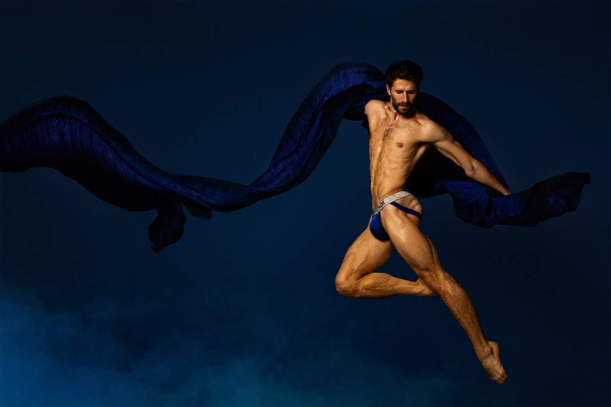 XVHHVX's tweet photo. Benji Poirier by Joan Crisol 
Modus Vivendi https://t.co/c7RrxlQuPr