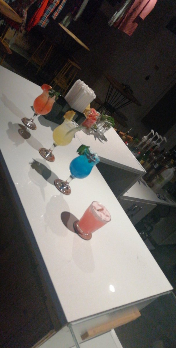 AlphaAppeal's tweet image. Free drinks on the house!

#AlphaFriday #AlphaAppeal #AlphaUp #AlphaAppealAfrica