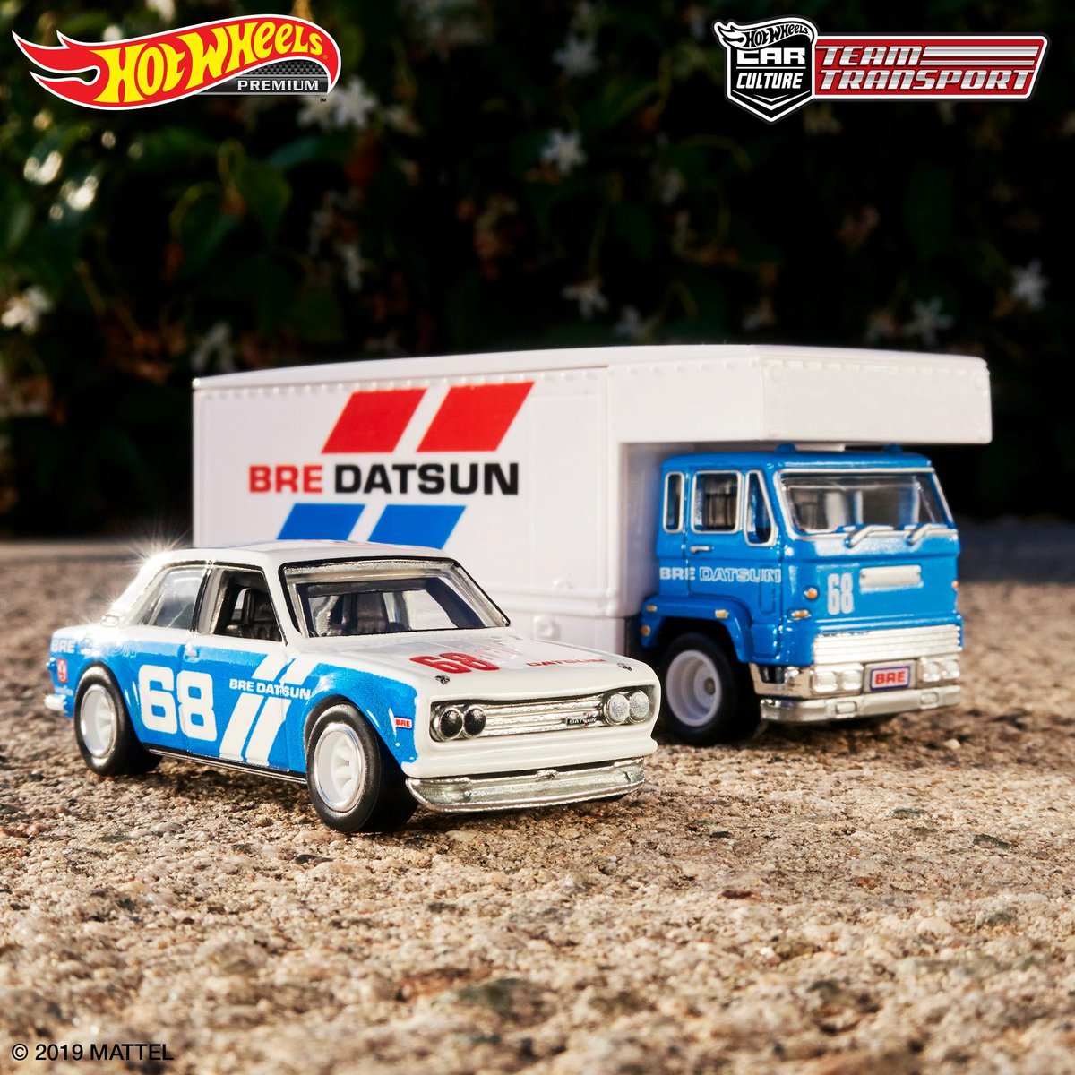 hot wheels team transport bre datsun