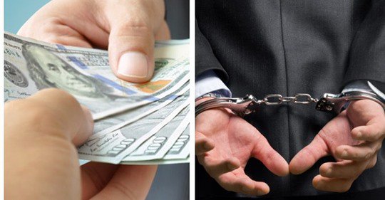 CIIBG's tweet photo. La corrupción se presenta de diversas formas, incluido el favoritismo, el clientelismo y la malversación de fondos públicos. https://t.co/YbmQKgndr7 https://t.co/JPFP8BeoIJ