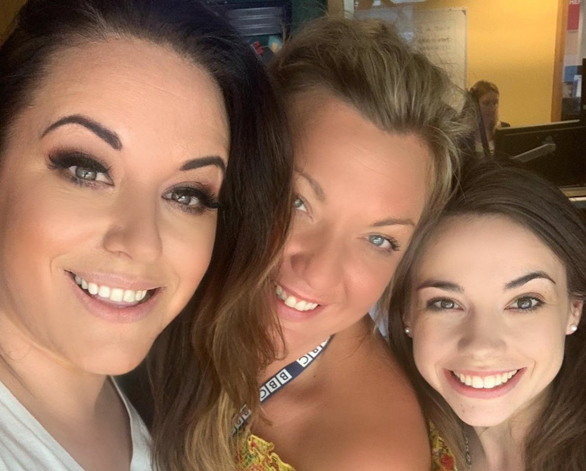 Loved hanging out with these beauts on <a href="/BBCSheffield/">BBC Sheffield</a> this morning... talking all things friendships from our 20s-40s and beyond. <a href="/becmeas/">Becky Measures</a> 
#bbc #lifecoach #talkingfriendships #radiointerview #expertopinion #Sheffieldisssuper