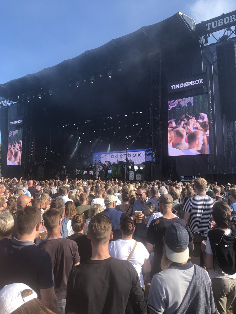 johnfogde's tweet photo. "Jeg kalder sange numre, I kalder dem for tracks, I kender det som reggae, jeg kalder det for Gnags" - Jøden #TB19 #gnags https://t.co/NudmbaEgum