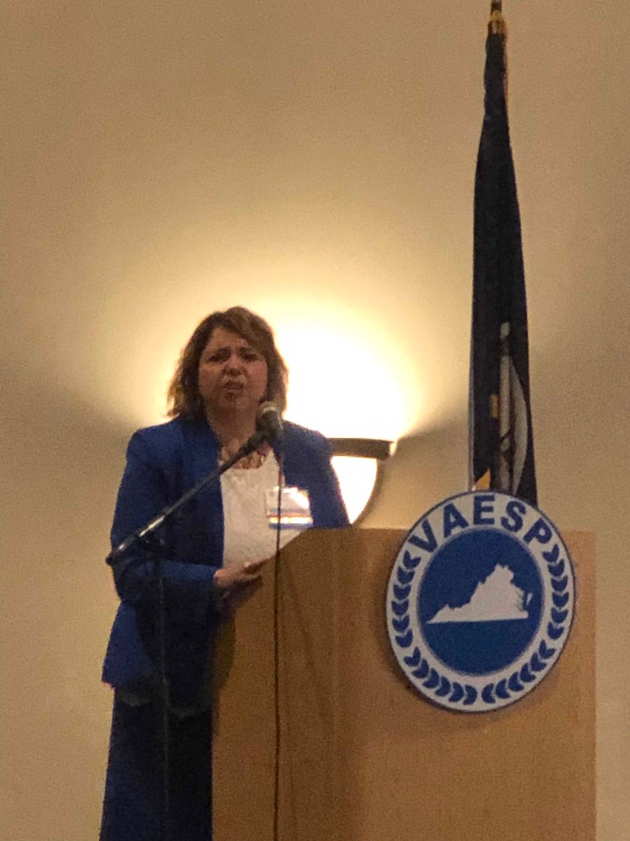 wfcaten's tweet photo. Thanks for all you have done and continue to do for Our S’s ⁦@AlgerMalger⁩! Enjoy your retirement, it is well deserved. #VAPrinciPALS #VAPALS #VAESP2019 #VAESPchat https://t.co/HwrOH6y6Sv