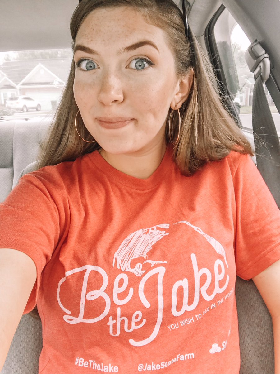 hannahdmartin's tweet photo. This is your reminder to be the Jake you wish to see in the world! #thisisJakefromStateFarm #likeagoodneighbor #intern #StateFarm #BeTheJake #imwearingkhakis @JakeStateFarm @StateFarm #3317mp https://t.co/nx4aNbm88a