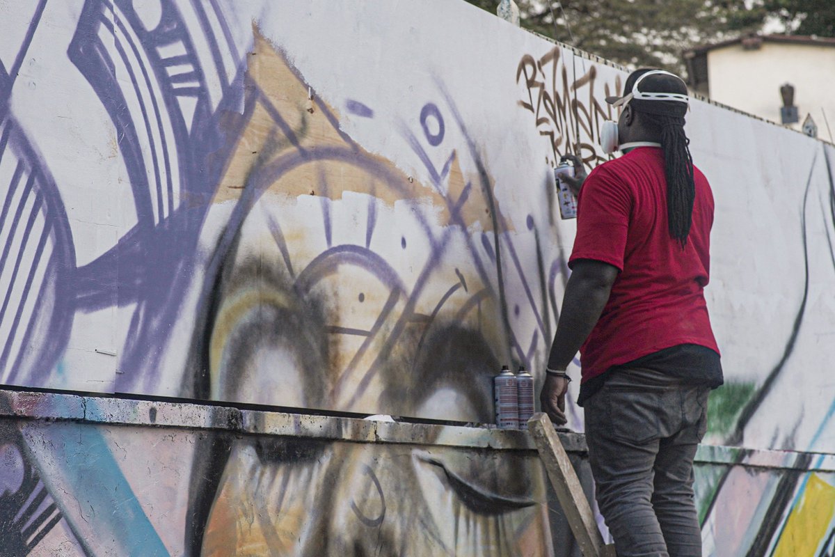 ondustrtlawyer's tweet photo. Graffiti crew always on that A-GAME ish manze.
#WAPIreturns https://t.co/URyQjRC7hk