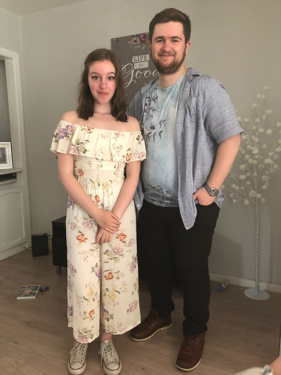 Nariese_W's tweet photo. Thank you for joining me and my town’s absurd traditions, you absolute legend @Robbie_MSYP ✨

T’was a really nice way to end our two years of community work together, and embracing everything weird &amp; wonderful about Falkirk 💙

New MSYPs: go on and #VoteRobbie this Sunday! 🙌🏻 https://t.co/iTM7sOElBr