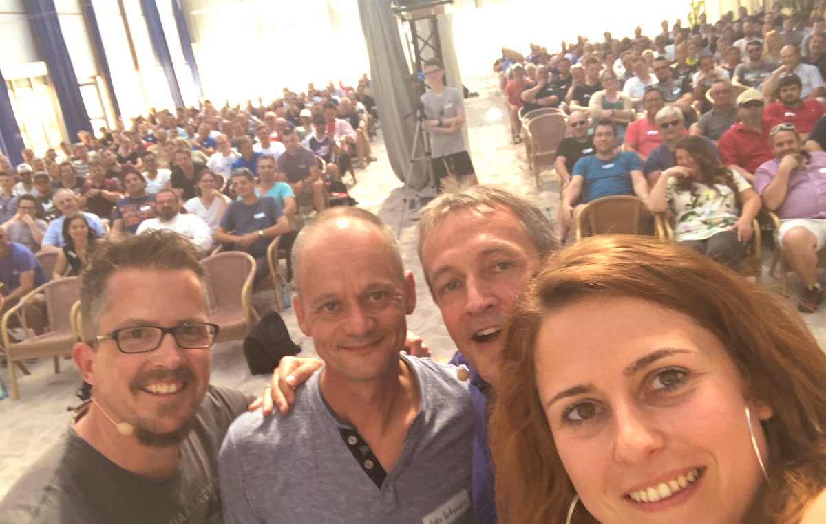 Corinna Lins (@corinna_lins) on Twitter photo Die komplette msg services Crew heute zusammen mit unseren 2 Vorständen und unserem super Moderator <a href="/JanKleinig/">Jan Kleinig</a> auf dem Summercamp mit einer Menge Spaß! #onemsgservices @msg_services Die komplette msg services Crew heute zusammen mit unseren 2 Vorständen und unserem super Moderator <a href="/JanKleinig/">Jan Kleinig</a> auf dem Summercamp mit einer Menge Spaß! #onemsgservices @msg_services