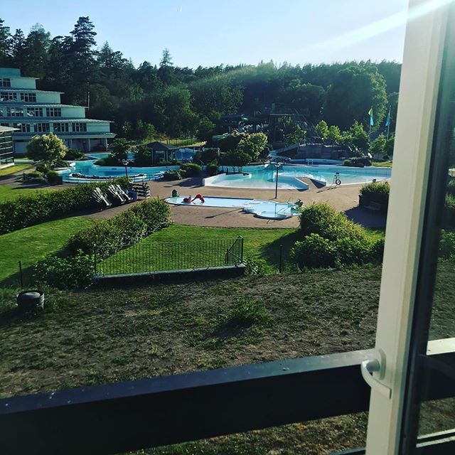 HealthBStrength's tweet photo. Super greatful to have this view just outside my window 🙏 https://t.co/TG500ErqNy https://t.co/oQjewvWtKw