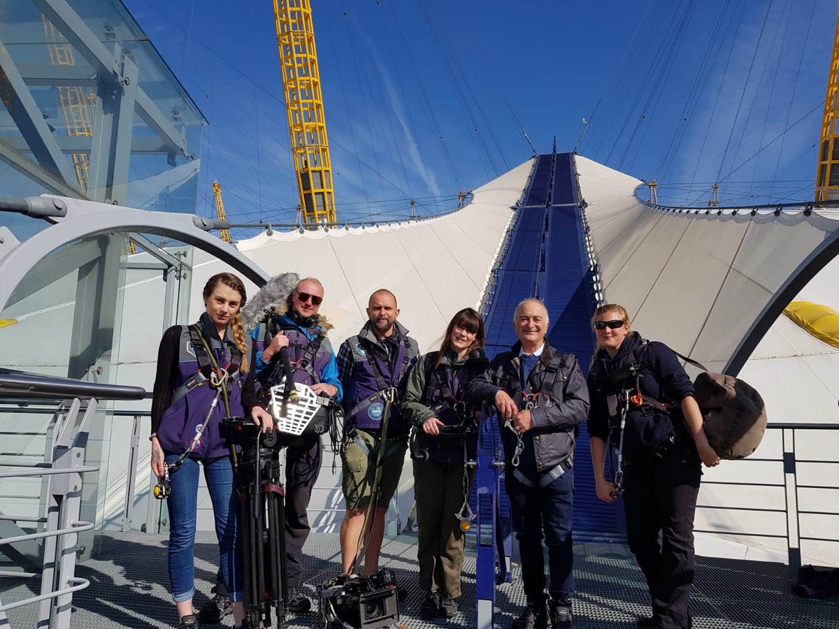 iJessicaLucy's tweet photo. Loved watching The Thames: Britain's Great River With Tony Robinson. Honoured to be a tiny part of it. The crew were great fun and @Tony_Robinson is a true gent! #thethames #channel5 https://t.co/ZqCJNxJ0zN