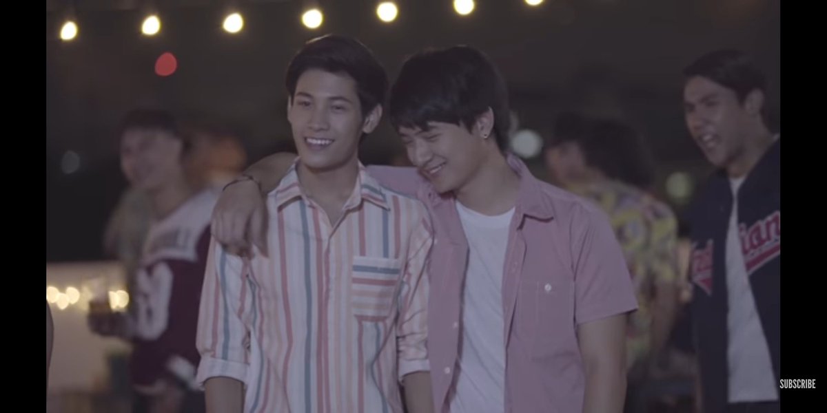 Incurableperaya's tweet photo. I always prefer and love watching Kongpob's face when Arthit confesses publicly abt their relationship.....the look of amazement and absolute happiness in his face, it always makes me all mushy inside 🥰🥰🥰🥰🥰🥰 https://t.co/XS5SNoQNrv