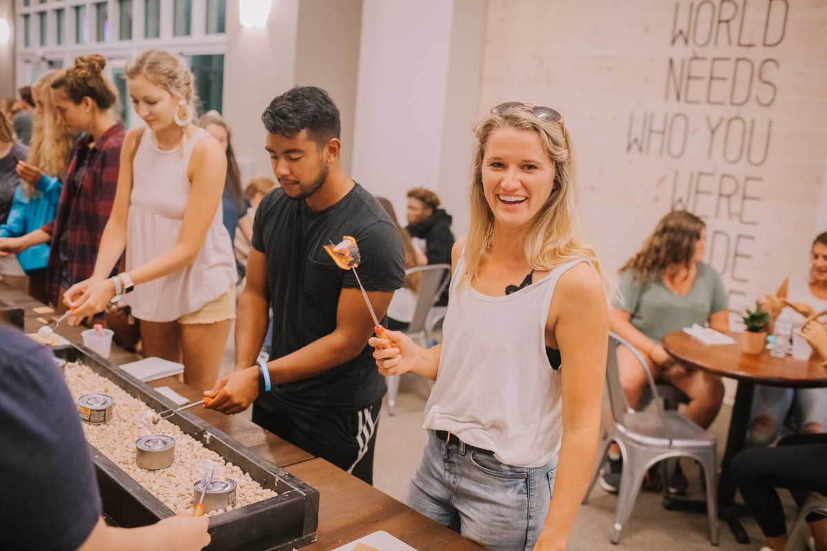 Overflow tweet media