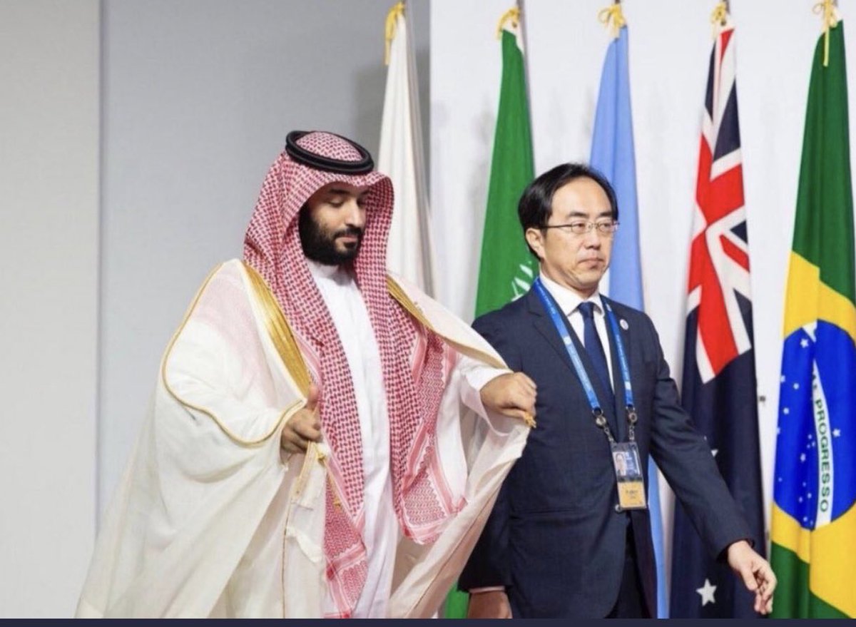 sa53_oud5's tweet image. أميرنا زعيمنا قائد جيوشنا  بين الدول الرأس مرفوع من قدنا #محمد_بن_سلمان_في_قمه_العشرين