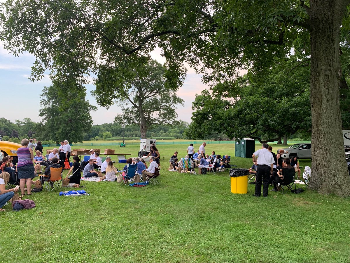 njsymphony's tweet photo. It’s a beautiful evening for a summer parks concert at Branch Brook Park in Newark! #NJSO musicians & staff enjoyed a pre-concert picnic to celebrate a fantastic year! #NJSOsummer https://t.co/OnuxDB1On9