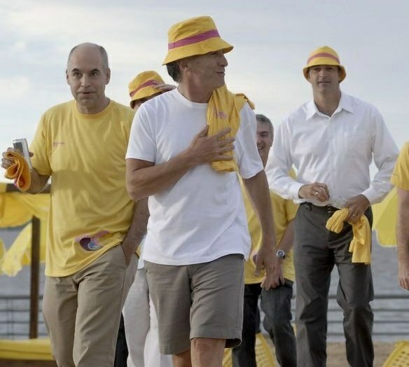 luisrodook's tweet image. La mayor tragedia Argentina es Macri de presidente.
#chauMacri 
#RepublicaRobada 
#Mercosur