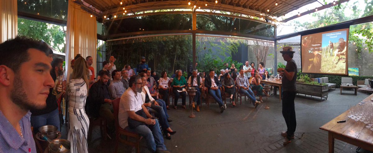 Here, there and everywhere
#MTBtoBrazil
Sommelier 4U: Annual Producers Event in São Paulo, Brazil
#MikeBarrow presents the #Openvino case around the world.
For contacts with Mike for conferences write to social@costaflores.com
costaflores.com
#MTB #Openvino #costaflores