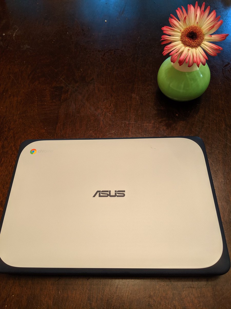 Thanks @texthelp! Looking forward to trying out this new <a href="/ASUS/">ASUS</a> Chromebook. #ISTE19 will be one to remember!