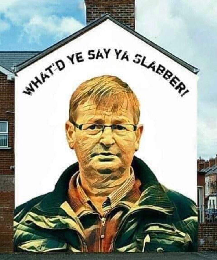 hoopsghirl88's tweet photo. New mural LOL https://t.co/KoZ8RwLcmC
