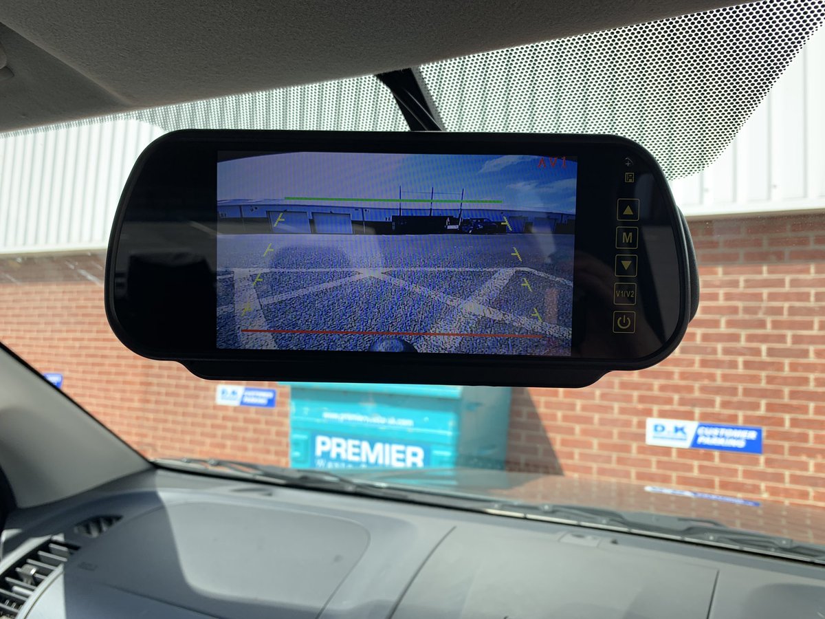 dkautoelectrics's tweet photo. Durite CCTV Kit  7” Colour mirror monitor with sleek rear view number plate camera 12/24v installed today! https://t.co/SP8w8ZcJFF