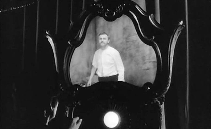 hindmezaina's tweet photo. JUDEX (Georges Franju, 1963, 35mm) is wonderfully mental. 
#IlCinemaRitrovato 
#IlCinemaRitrovato2019 https://t.co/bfvQLMi7p5