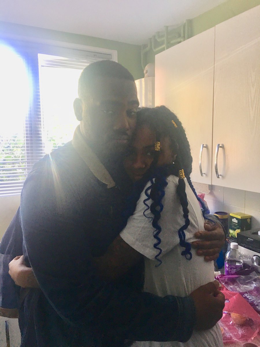 TCIGTYFilm's tweet photo. Our onscreen couples saying goodbye after the final wrap was called has us in our feelings😩 📷: @tiannabanton #sayinggoodbyeishard #naevon #sashey #shortfilm #indiefilm #britishfilm #tcigtyfilm #wrapped #blackromcom #romcom #blackcouples #onscreencouples https://t.co/4b5QN5XMBN