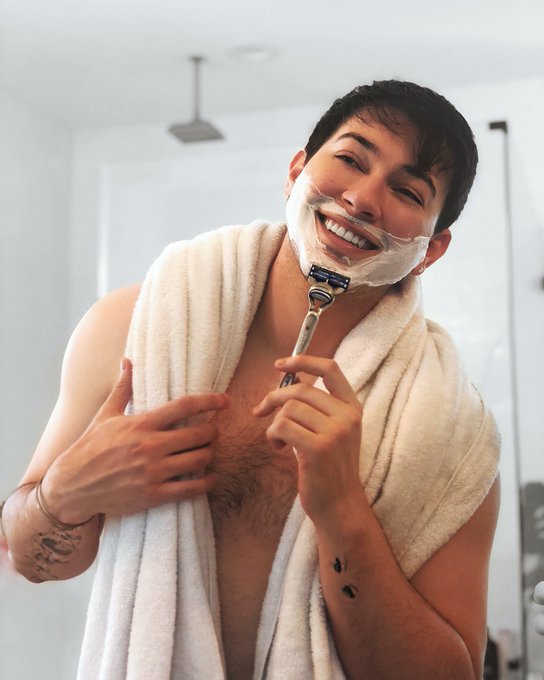 Watch Manny MUA's leaked NSFW photo on TwXstars