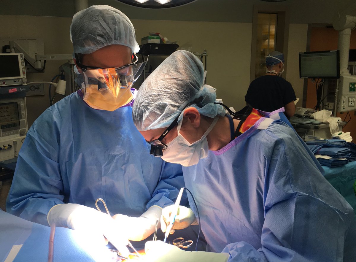 UKvascular's tweet photo. Bittersweet last day for our VS Fellow Dr. Cheryl Richie!  7 yrs in Lexington for GS and VS residency!  We wish her all the best in her adventures out west at #kaiserpermanente in Portland, OR! https://t.co/jiwTTNMYYr