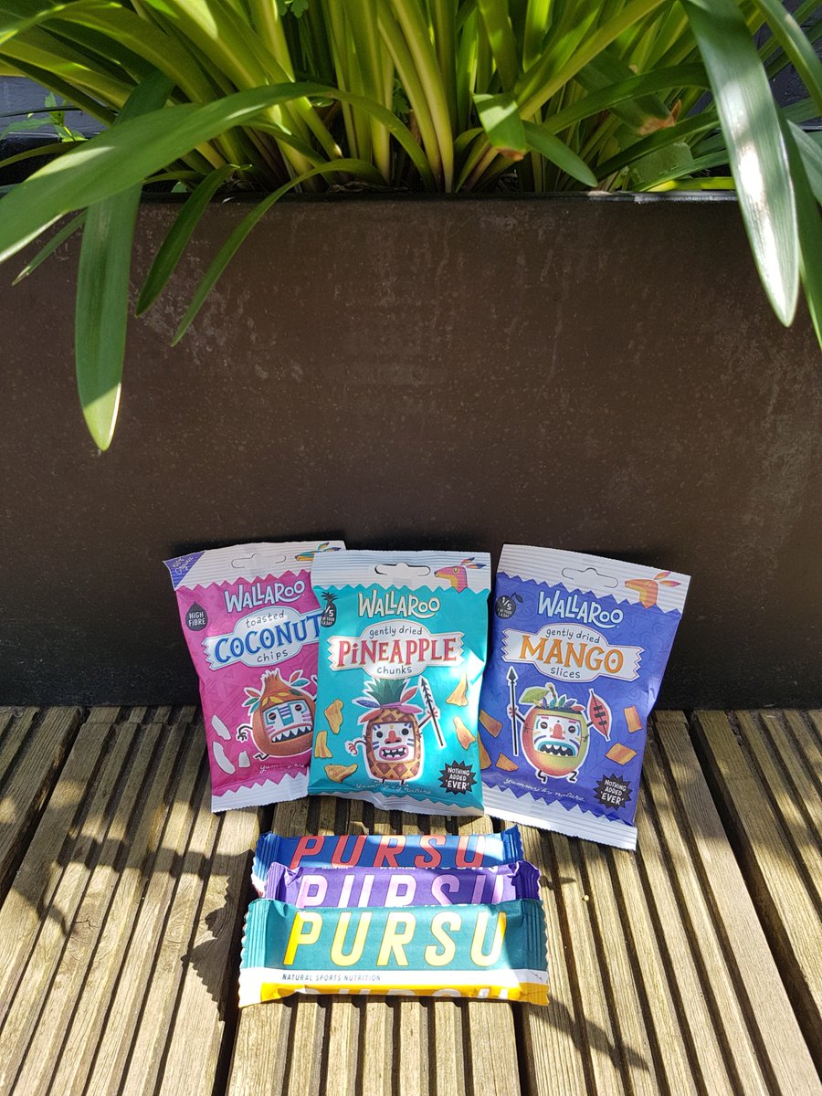 PursuNutrition's tweet image. We’ve teamed up with our friends @hellowallaroo who make delicious natural vegan snacks free from added sugar or anything artificial. 
Our natural, endurance bars from are vegan friendly, free from added sugars or syrups and delicious. Checkout @pursunutrition on Instagram to win
