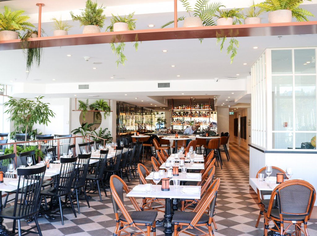 There are no bad Fridays when sipping on a cocktail in this bright and happy space overlooking the water!  #verreonthewater #verreyvr