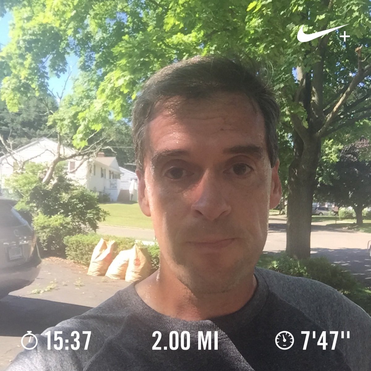dmv1332's tweet photo. Ran 2.00 miles with Nike Run Club hot!!! Really hot!! #fastestmile #slowsecond woo got it in!! #nike #nikerunning #nikerunclub #stratfordrunning #phrc #charitymiles https://t.co/F5T32yJZ38
