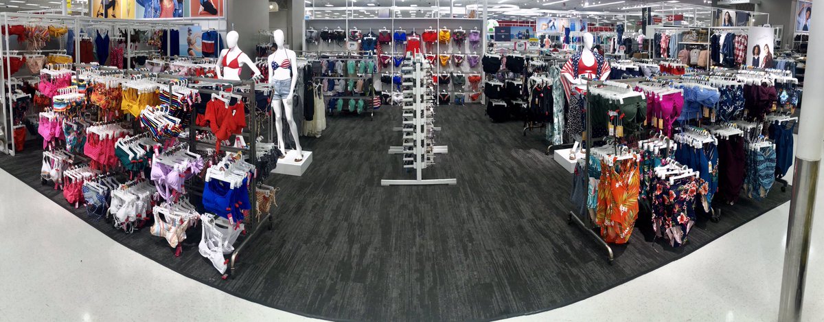 Red, White, and Blue... and Neon! <a href="/salamlazkani/">salamlazkani</a> <a href="/drew_arrington/">Drew Arrington</a> <a href="/anna_wigandt/">Anna</a> @tracyacurry1 <a href="/SarahLooney19/">Sarah Looney</a>