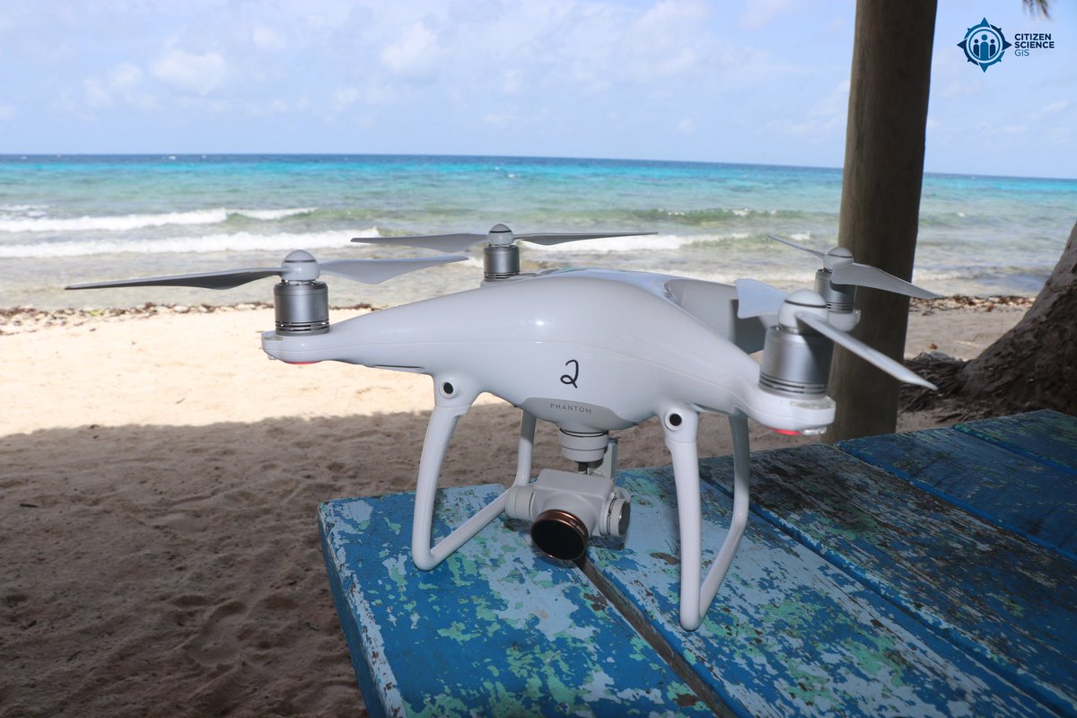 Citizen_GIS's tweet photo. Time flies when you are doing team-based science in the field in #Belize. So do #drones.

#citizensciencegis #openreef #droneview #dji #nsf #reu #colorfulshirts https://t.co/nAID62uokF