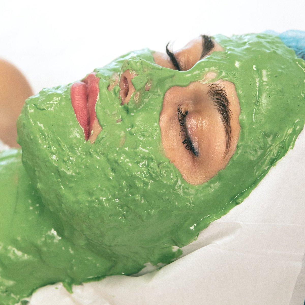 RAYASPA's tweet photo. Lifting Masque in action! 😍

#raya #rayaspa #skincare #selfcare #liftingmask #dayspa #spaday #facial #easterneuropeanfacial #losangeles #westhollywood https://t.co/9BDzR8yhLU