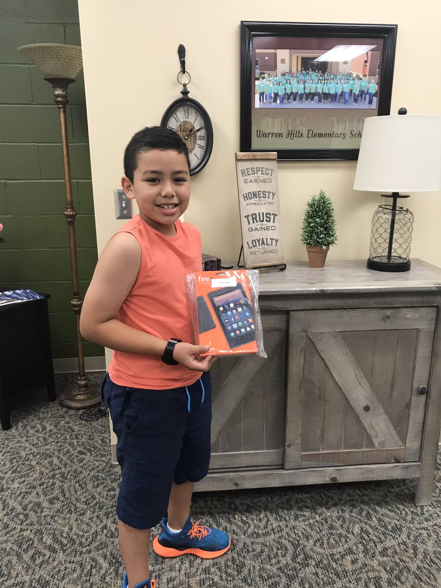 chavisclawson's tweet photo. Awesome attendance this summer Lorenzo! #LPSSummer19 #whcats https://t.co/KwdVCOcLrI