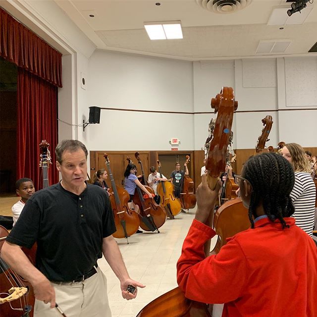 Gary Wasserman showing all the varieties of rosin we bassists have at our disposal - all happening here at #osubasscamp 😊🎶 ift.tt/2FE1zPS