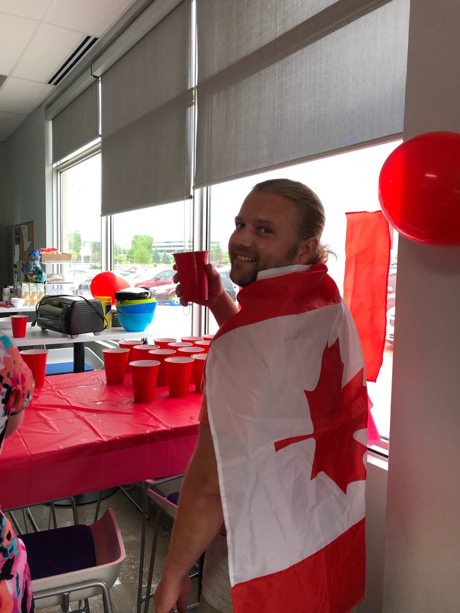 ThisIsMagnet's tweet photo. This is how you kick off the #CanadaDay Long-Weekend! π¨π¦ #HappyMagneteers #FridayFun #CaesarBar #Summer2019 #ThisIsMagnet #CanadaDay2019 https://t.co/pNJKiR7YxT