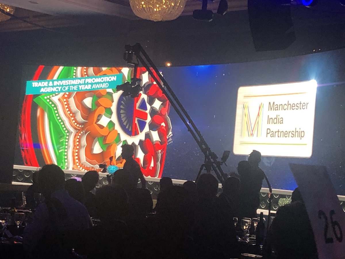 Bringing it home <a href="/MCRIndia/">Manchester India Partnership</a> @ghanshyamn <a href="/joanneeahmed/">Jo Ahmed MBE</a> @MIDAS_CEO