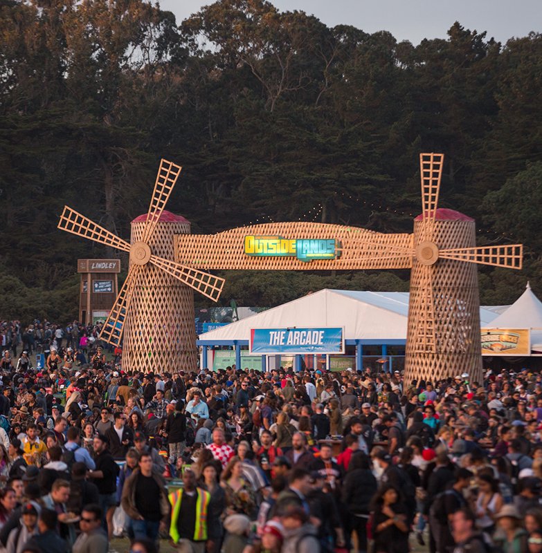 virginhotels's tweet photo. It's festival season, y'all. Head to the #VirginVoice for a roundup of our favorites around the world. (✏️: @shaynebenowitz)
https://t.co/nC436Q0qnk https://t.co/HLygXjqMpG