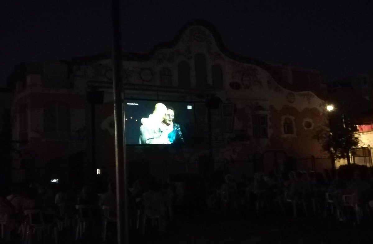 elenaembuena's tweet photo. #liceualafresca #SantJoanDespí #CanNegre https://t.co/z5fnLq21Fy