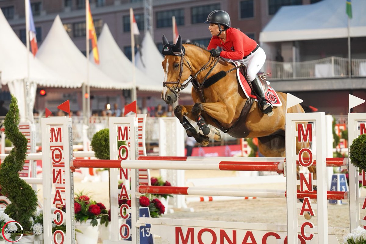 Jumping Monaco tweet media